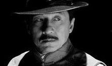 吃瓜是什么意思 娱乐圈教父,揭秘“吃瓜群众”背后的“教父”传奇